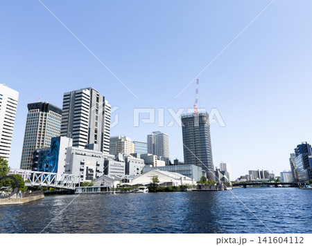 天王洲アイルの街並みと運河の風景 141604112