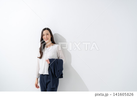 ビジネス 女性 ビジネス 女性 141605826