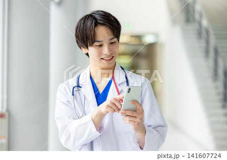 若い医師 若い医師 141607724