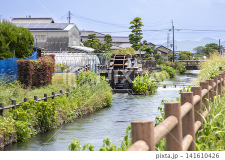 福岡県朝倉市にある三島の二連水車の風景 福岡県朝倉市にある三島の二連水車の風景 141610426