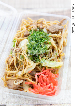 おいしい屋台のソース焼きそば 141612857