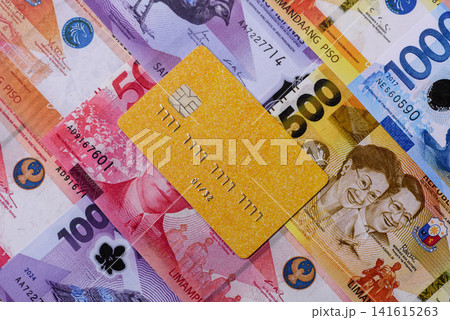 A credit card for contactless cashless payments via a terminal or online. A credit card A credit card for contactless cashless payments via a terminal or online. A credit card 141615263