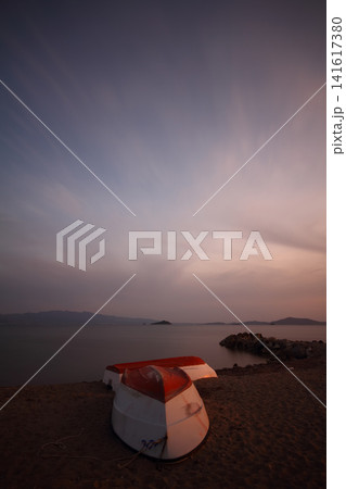 Seaside town of Turgutreis and spectacular sunsets 141617380