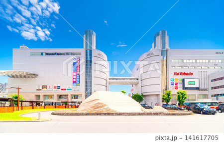 東武伊勢崎線・草加駅 東口風景 シフトレンズ撮影 東武伊勢崎線・草加駅 東口風景 シフトレンズ撮影 141617705