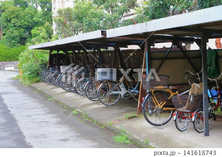 団地の自転車置場 141618743