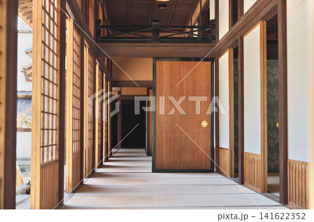 春の彦根城 屋形船 春の彦根城 屋形船 141622352