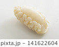タイノエ　鯛などの魚の口腔内に寄生する甲殻類の寄生虫 141622604