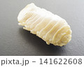 タイノエ　鯛などの魚の口腔内に寄生する甲殻類の寄生虫 141622608