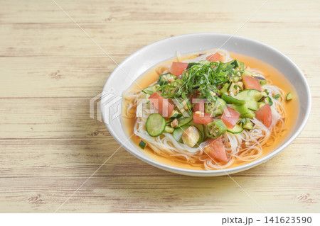 夏の定番料理 夏野菜ソウメン 夏の定番料理 夏野菜ソウメン 141623590