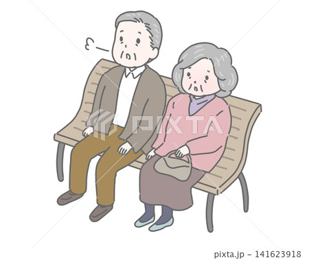 ベンチで休憩して一息つく老夫婦  141623918