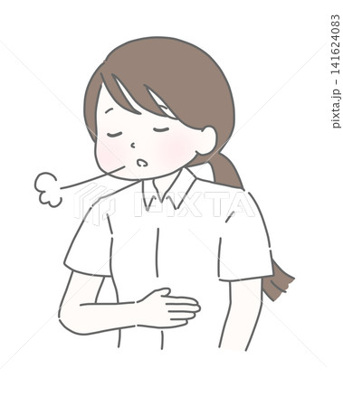 胃を押さえて息を吐く半袖シャツの女性 141624083