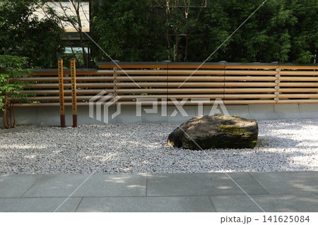 将門塚 大手町 将門塚 大手町 141625084