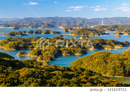 長崎県佐世保市　九十九島観光公園からの島々の眺望 141629721