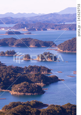 長崎県佐世保市 展海峰展望台からの九十九島の島々の眺望 長崎県佐世保市 展海峰展望台からの九十九島の島々の眺望 141629758