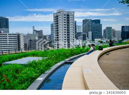 東京都 高輪ゲートウェイシティ モン高輪/MoN Takanawa 6F 足湯テラス 東京都 高輪ゲートウェイシティ モン高輪/MoN Takanawa 6F 足湯テラス 141630003