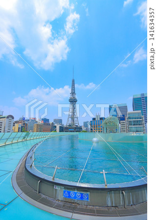 愛知県名古屋市、水の宇宙船から見た名古屋テレビ塔の風景 愛知県名古屋市、水の宇宙船から見た名古屋テレビ塔の風景 141634357