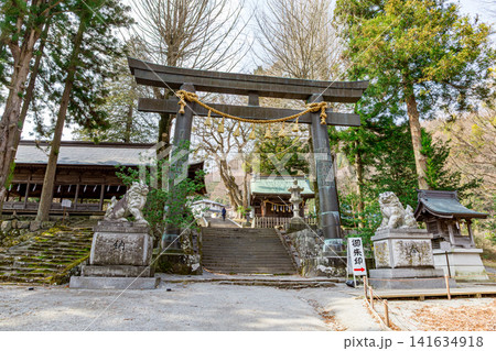 諏訪大社_上社前宮_鳥居 諏訪大社_上社前宮_鳥居 141634918
