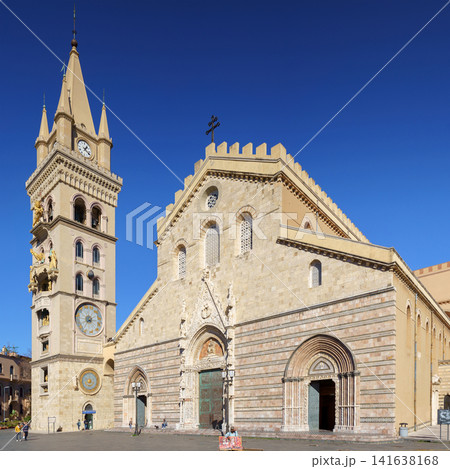 MESSINA, ITALY - NOVEMBER 06, 2018 - The bell tower with carillon of the Duomo Cathedral in Sicily MESSINA, ITALY - NOVEMBER 06, 2018 - The bell tower with carillon of the Duomo Cathedral in Sicily 141638168