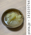 じゃがいもと玉ねぎのみそ汁1 141639744