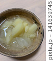 じゃがいもと玉ねぎのみそ汁2 141639745