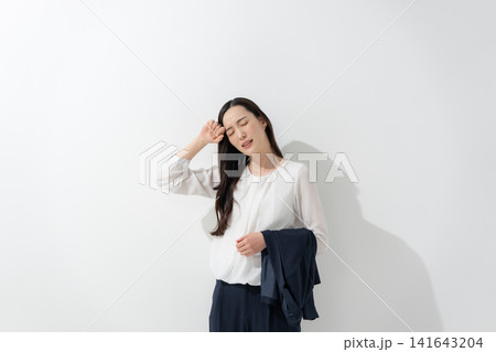ビジネス 女性 ビジネス 女性 141643204