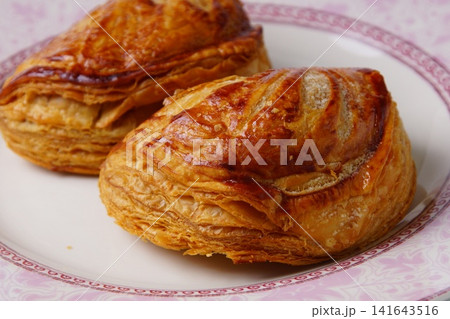 サクサクアップルパイ サクサクアップルパイ 141643516