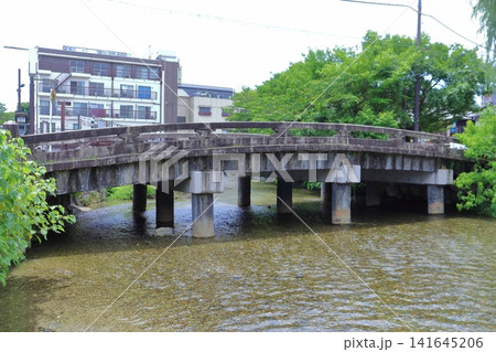 京都東山の白川を掛ける華頂道の石橋（行者橋・一本橋） 141645206