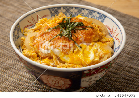コロッケ丼 コロッケ丼 141647075