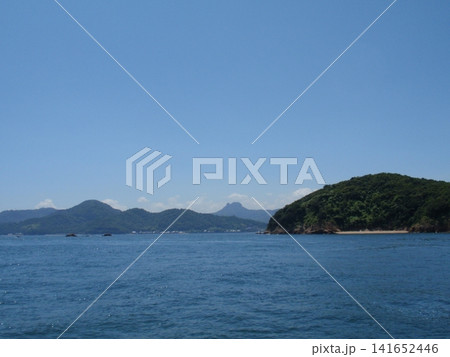 船上から眺める瀬戸内海の風景 船上から眺める瀬戸内海の風景 141652446