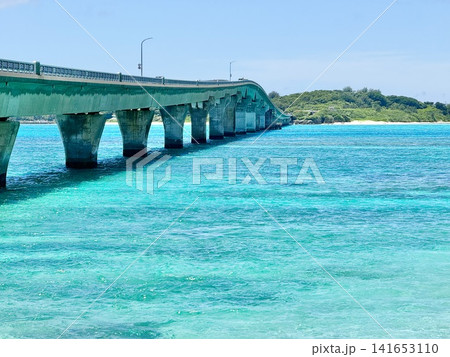 宮古島 池間島と池間大橋付近の景色 宮古島 池間島と池間大橋付近の景色 141653110