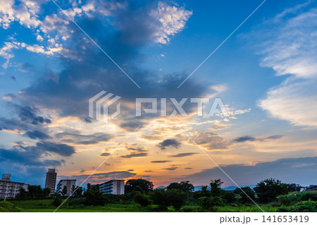 夏の夕焼け 夏の夕焼け 141653419