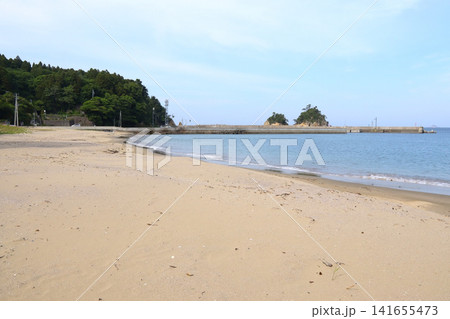 小屋取浜の砂浜と海(宮城県女川町) 小屋取浜の砂浜と海(宮城県女川町) 141655473