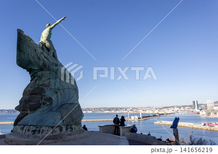 bronze sculpture in marseille 141656219
