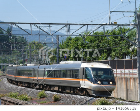 南松本駅を通過する特急しなの383系 南松本駅を通過する特急しなの383系 141656518