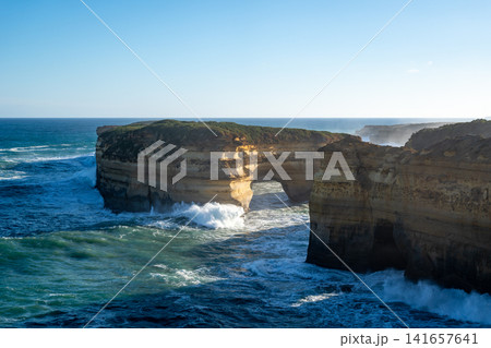Island Arch Lookout, Twelve Apostles, Great Ocean Road, Victoria, Australia 141657641