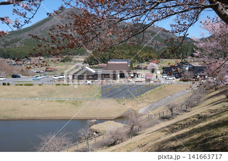 竜頭山の麓の道の駅の景色 141663717