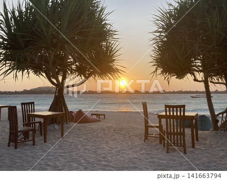海に沈む夕日 Gili Meno 海に沈む夕日 Gili Meno 141663794