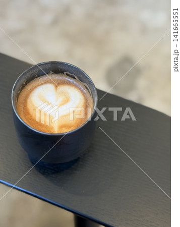 ハートのラテアートが美しいカフェラテ ハートのラテアートが美しいカフェラテ 141665551