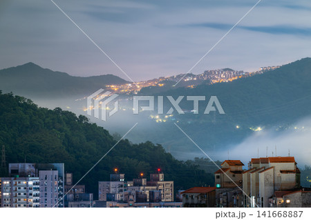 Night View of Misty Mountain Village in Xindian, Taiwan 141668887