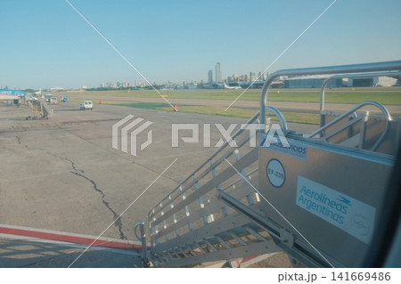 ウシュアイアの空港と滑走路 141669486