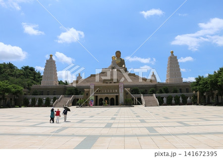 広大な敷地に建立された巨大で壮麗な仏光山 広大な敷地に建立された巨大で壮麗な仏光山 141672395