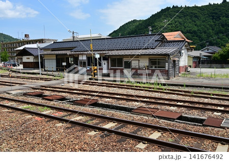 猪谷駅（いのたにえき）高山本線の駅構内 141676492