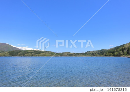 長野県・大町市・青木湖 141678216