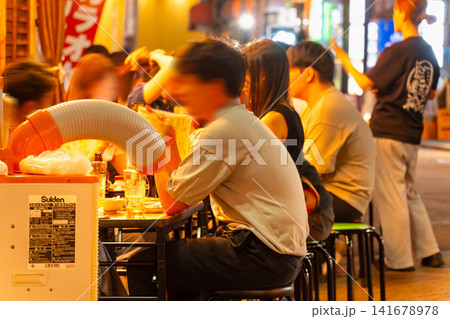 東京浅草・ホッピー通り飲み屋街 東京浅草・ホッピー通り飲み屋街 141678978