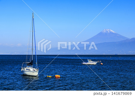 西伊豆から見た富士山 西伊豆から見た富士山 141679869
