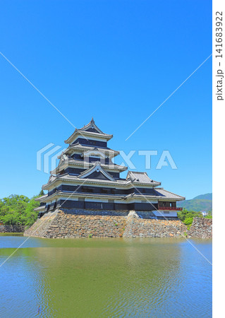 長野県松本市、国宝松本城の風景 長野県松本市、国宝松本城の風景 141683922