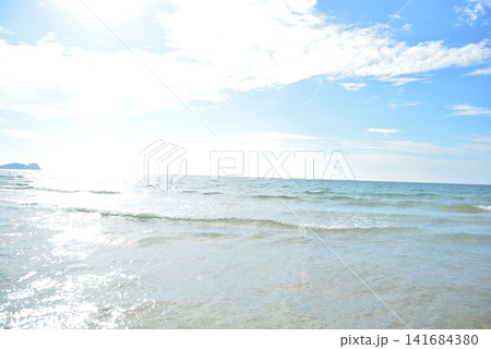 糸島での夏休み 美しい海と空 糸島での夏休み 美しい海と空 141684380