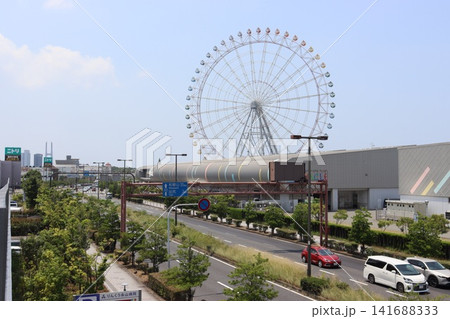 関西空港線鉄道のりんくうタウン駅付近の町並み 関西空港線鉄道のりんくうタウン駅付近の町並み 141688333
