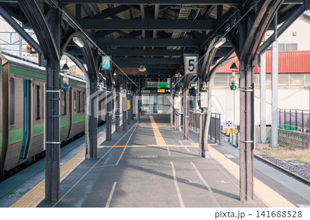 朝のJR北海道小樽駅 朝のJR北海道小樽駅 141688528