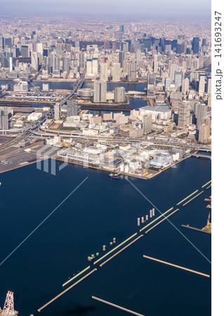 東京湾上空からの空撮 東京湾上空からの空撮 141693247